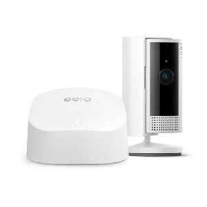 Ring Innenkamera (Indoor Camera 2. Gen.) + eero 6 Mesh-WLAN-Router um 90,75 € statt 181,49 €