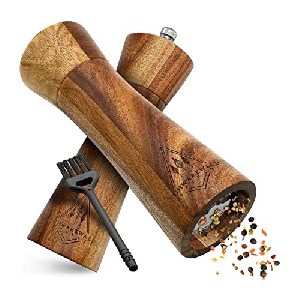 2x Schwarzwald Spirit Salz und Pfeffermühle Holz, 16,5cm um 11,59 € statt 36,90 €