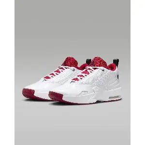 Nike Jordan Max Aura 6 Herrenschuhe (versch. Farben) um 58,49 € statt 122,55 €