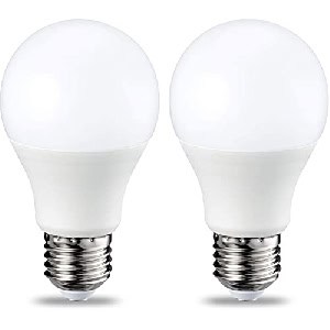 2x Amazon Basics E27 LED Lampe, 9W (ersetzt 60W), warmweiß, dimmbar um 4,30 € statt 7,61 €